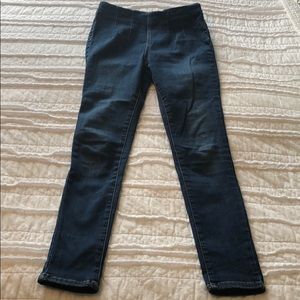Free People pull on jeans size 25